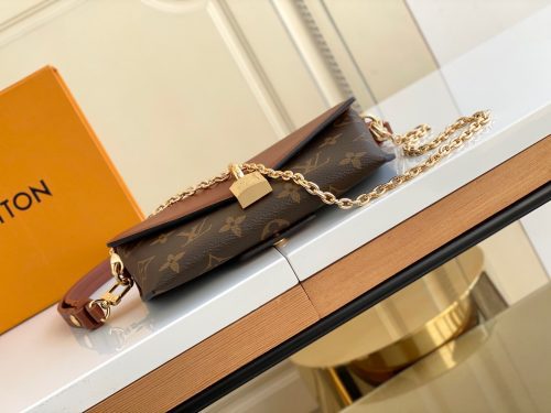 Louis Vuitton PADLOCK ON STRAP CARAMEL MONOGRAMJOJOKKREPLICAS | High Quality Replica Watches & Bags