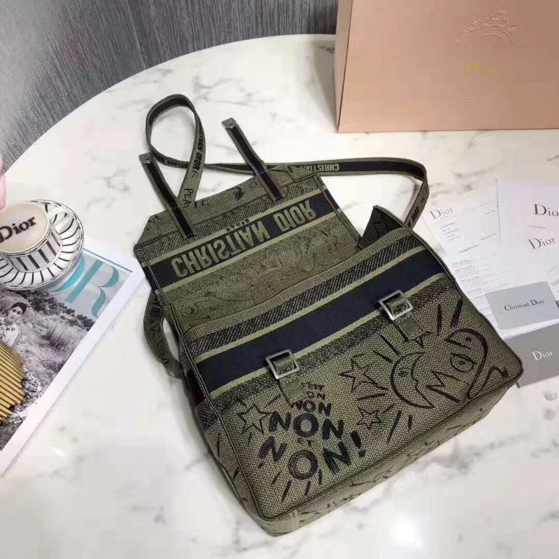 DIOR ‘Diorcamp’ Messenger BagJOJOKKREPLICAS | High Quality Replica Watches & Bags