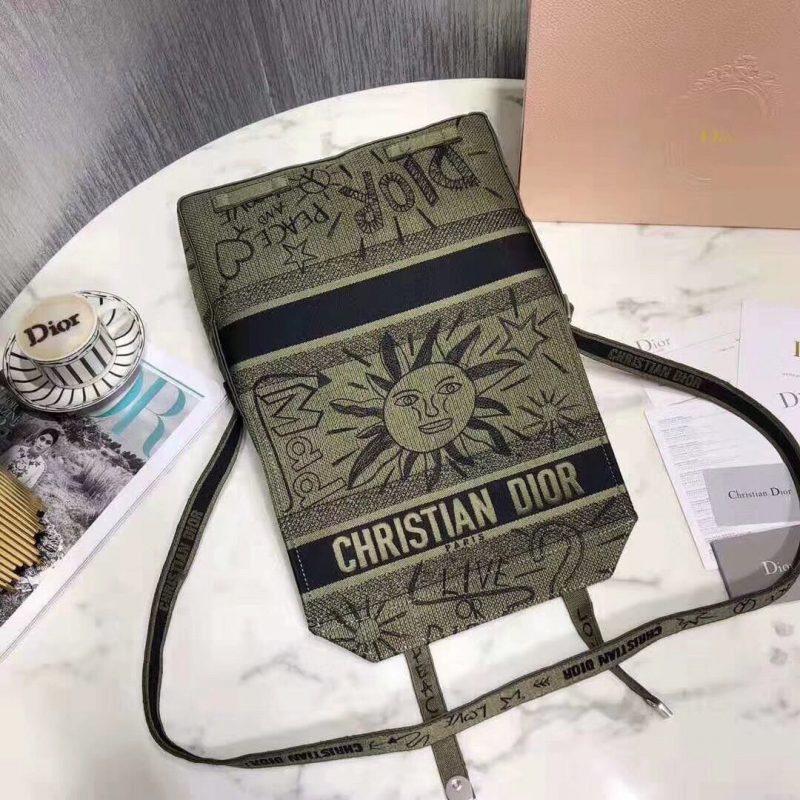 DIOR ‘Diorcamp’ Messenger BagJOJOKKREPLICAS | High Quality Replica Watches & Bags