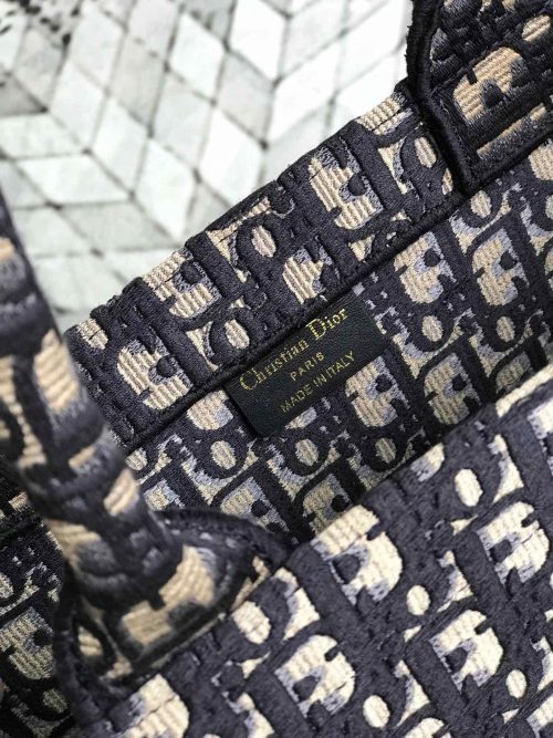 DIOR ‘Book Tote’ DIOR Oblique Canvas BagJOJOKKREPLICAS | High Quality Replica Watches & Bags