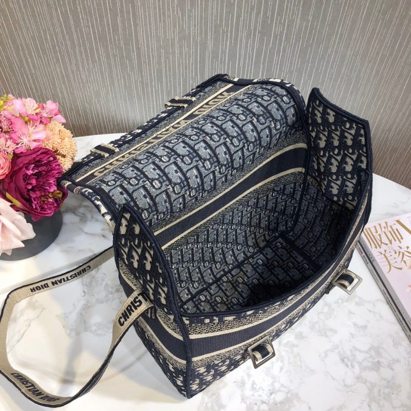 DIOR Oblique Embroidery Camp BagJOJOKKREPLICAS | High Quality Replica Watches & Bags