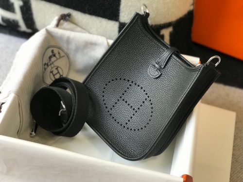 HERMÈS Mini ‘Évelyne’ TPM III 17 Shoulder BagJOJOKKREPLICAS | High Quality Replica Watches & Bags