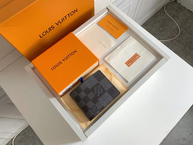 Louis Vuitton MULTIPLE WALLETJOJOKKREPLICAS | High Quality Replica Watches & Bags