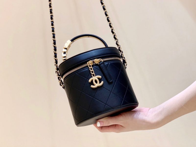 CHANEL Vintage Vanity CaseJOJOKKREPLICAS | High Quality Replica Watches & Bags