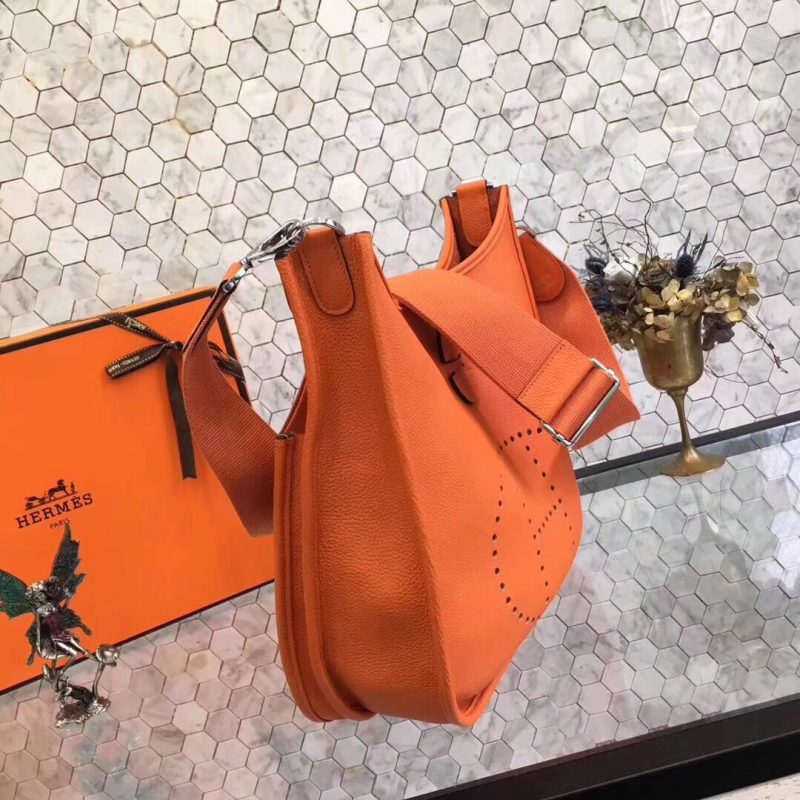 HERMÈS ‘Évelyne’ III 29 Shoulder BagJOJOKKREPLICAS | High Quality Replica Watches & Bags