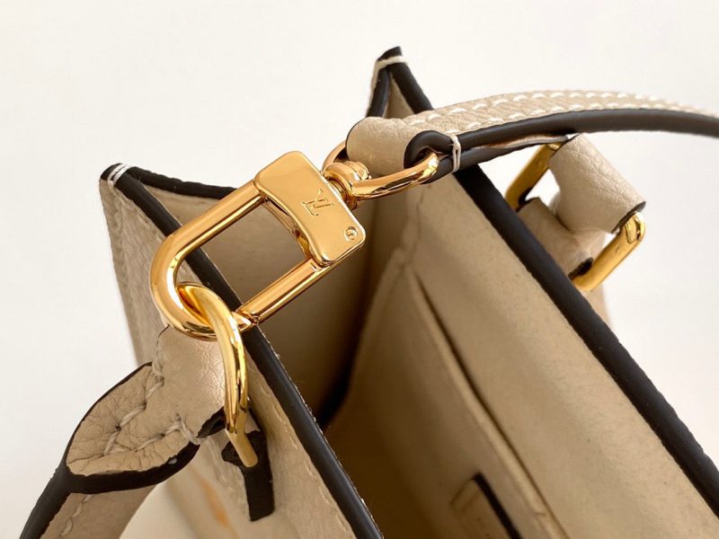 Louis Vuitton PETIT SAC PLATJOJOKKREPLICAS | High Quality Replica Watches & Bags