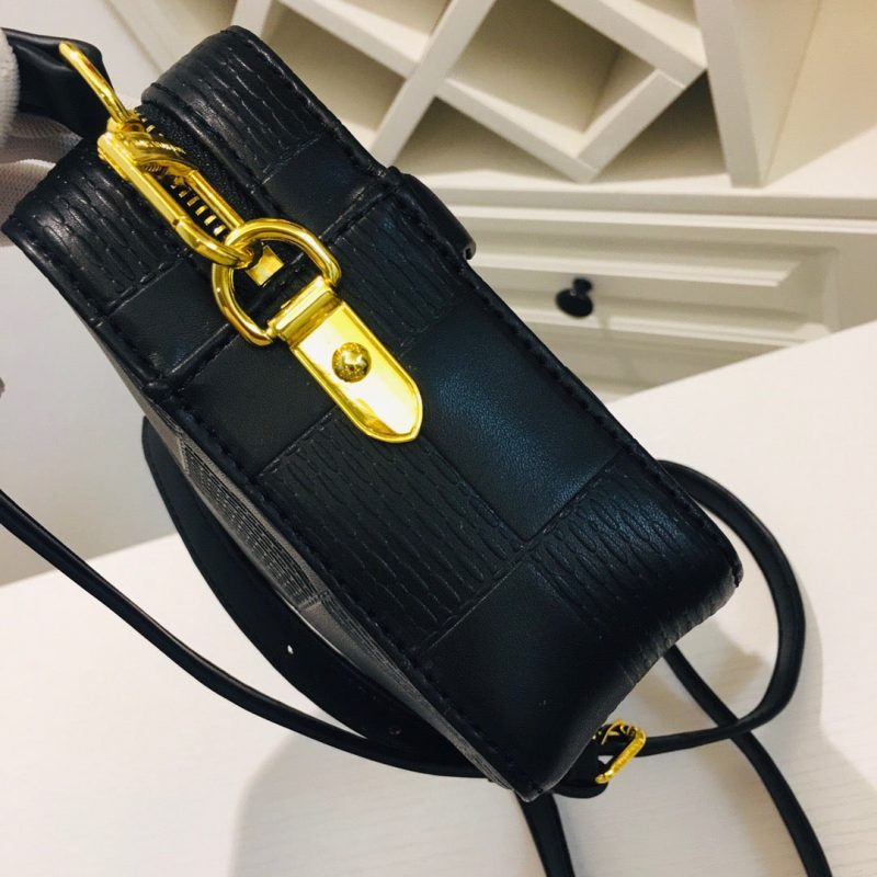Louis Vuitton TROCA PM BLACKJOJOKKREPLICAS | High Quality Replica Watches & Bags