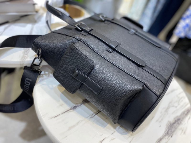 Louis Vuitton CHRISTOPHER TOTEJOJOKKREPLICAS | High Quality Replica Watches & Bags