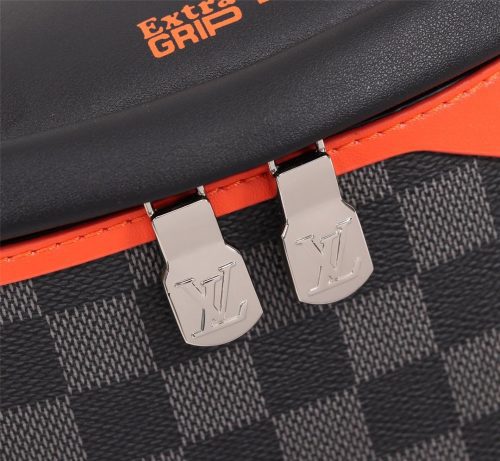Louis Vuitton DAMIER COBALT RACE DISCOVERY BUMBAGJOJOKKREPLICAS | High Quality Replica Watches & Bags