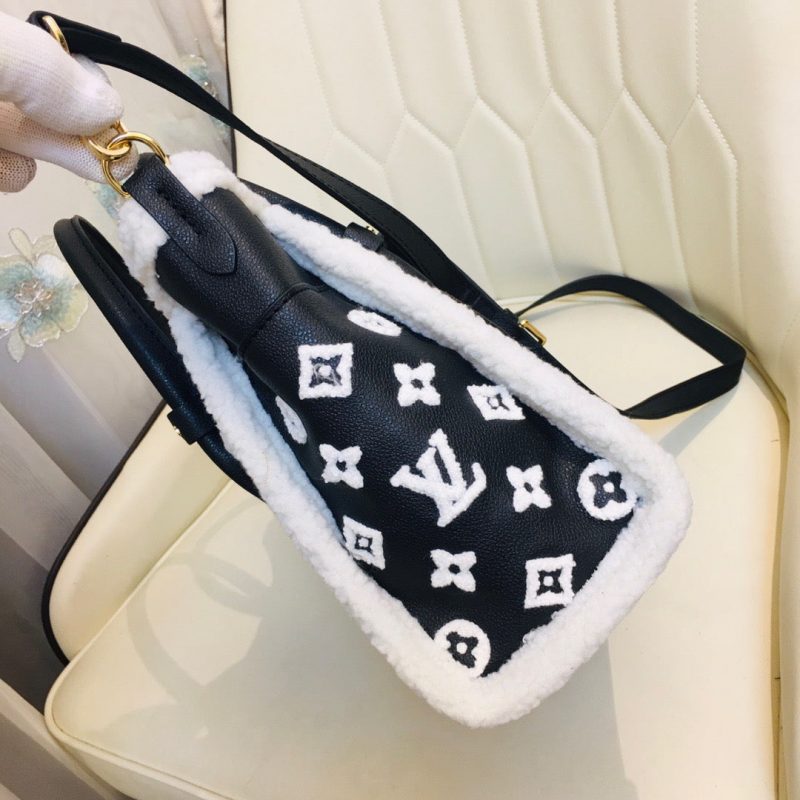 Louis Vuitton ON MY SIDE PM BLACKJOJOKKREPLICAS | High Quality Replica Watches & Bags