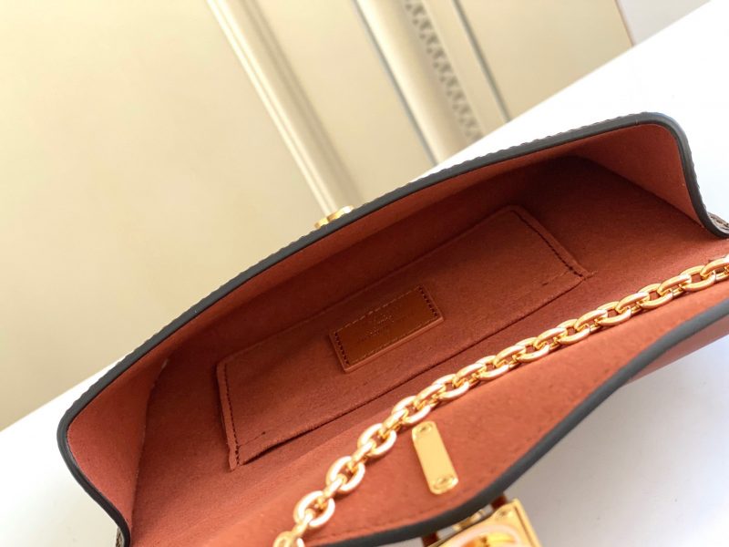 Louis Vuitton PADLOCK ON STRAP CARAMEL MONOGRAMJOJOKKREPLICAS | High Quality Replica Watches & Bags
