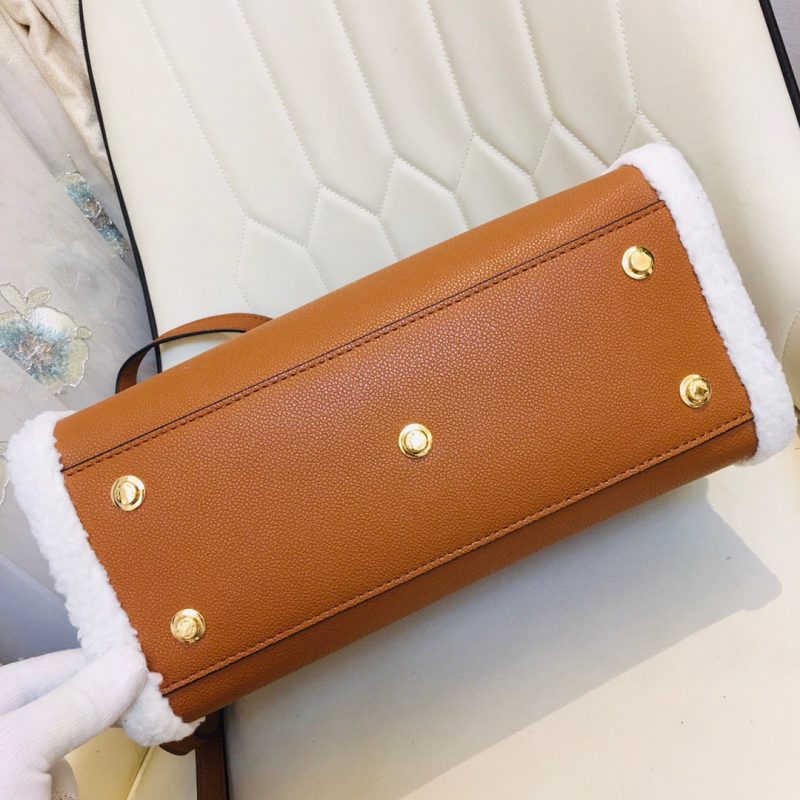 Louis Vuitton ON MY SIDE MM BROWNJOJOKKREPLICAS | High Quality Replica Watches & Bags