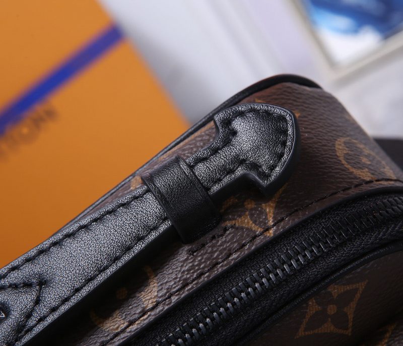 Louis Vuitton S LOCK MESSENGERJOJOKKREPLICAS | High Quality Replica Watches & Bags