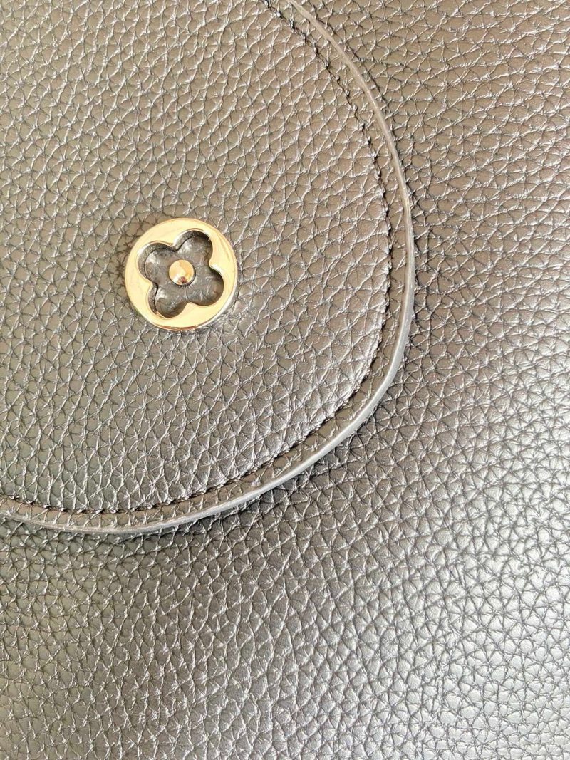 Louis Vuitton CAPUCINES MM BLACKJOJOKKREPLICAS | High Quality Replica Watches & Bags