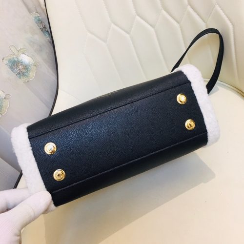 Louis Vuitton ON MY SIDE PM BLACKJOJOKKREPLICAS | High Quality Replica Watches & Bags