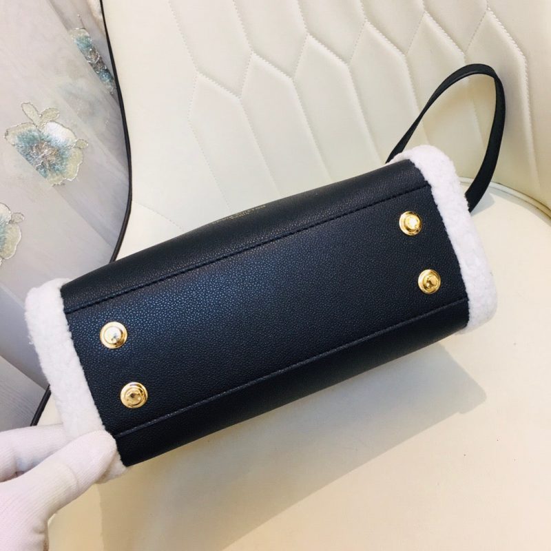 Louis Vuitton ON MY SIDE PM BLACKJOJOKKREPLICAS | High Quality Replica Watches & Bags