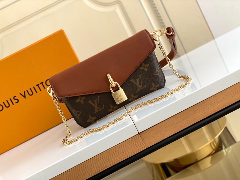 Louis Vuitton PADLOCK ON STRAP CARAMEL MONOGRAMJOJOKKREPLICAS | High Quality Replica Watches & Bags