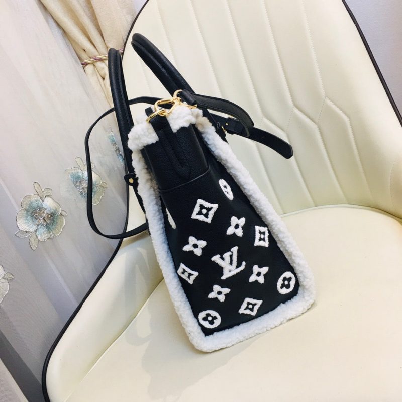 Louis Vuitton ON MY SIDE MM BLACKJOJOKKREPLICAS | High Quality Replica Watches & Bags