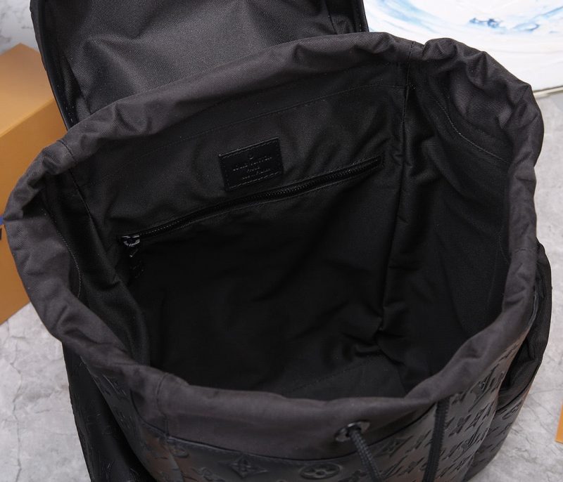 Louis Vuitton DISCOVERY BACKPACKJOJOKKREPLICAS | High Quality Replica Watches & Bags