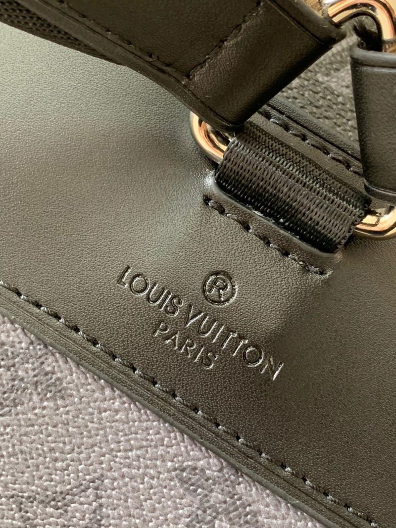 Louis Vuitton CHRISTOPHER PM M45419JOJOKKREPLICAS | High Quality Replica Watches & Bags