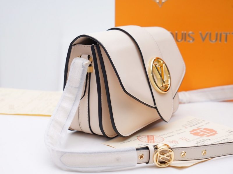 Louis Vuitton LV PONT 9 CREME M55950JOJOKKREPLICAS | High Quality Replica Watches & Bags