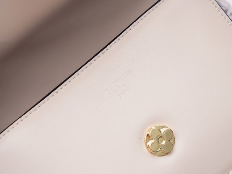 Louis Vuitton LV PONT 9 CREME M55950JOJOKKREPLICAS | High Quality Replica Watches & Bags