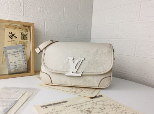 Louis Vuitton BUCI QUARTZJOJOKKREPLICAS | High Quality Replica Watches & Bags