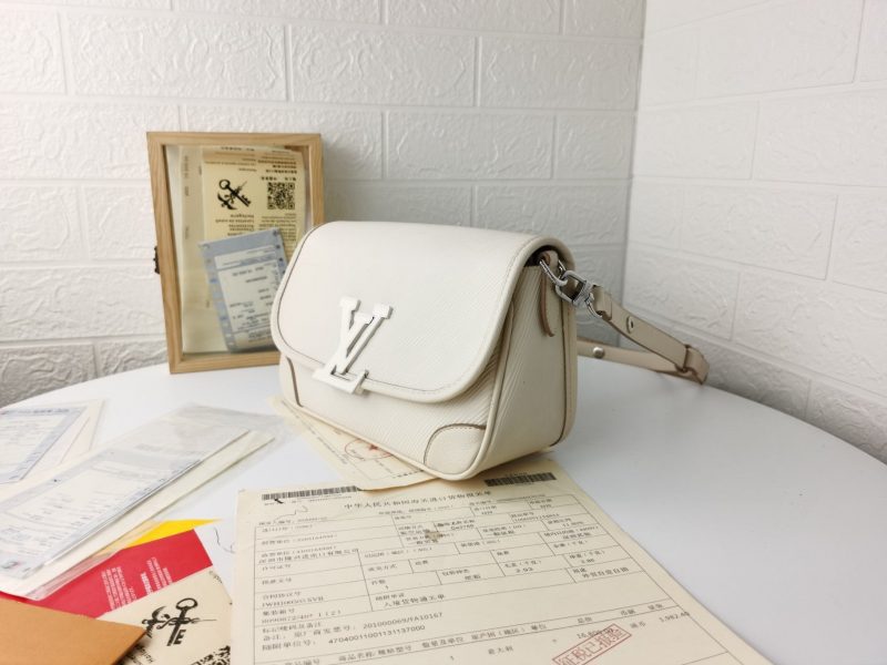 Louis Vuitton BUCI QUARTZJOJOKKREPLICAS | High Quality Replica Watches & Bags
