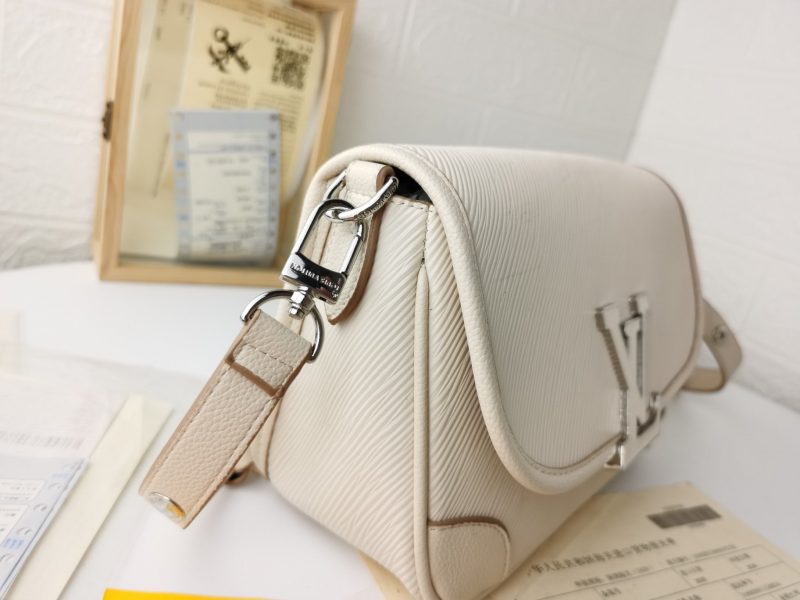 Louis Vuitton BUCI QUARTZJOJOKKREPLICAS | High Quality Replica Watches & Bags