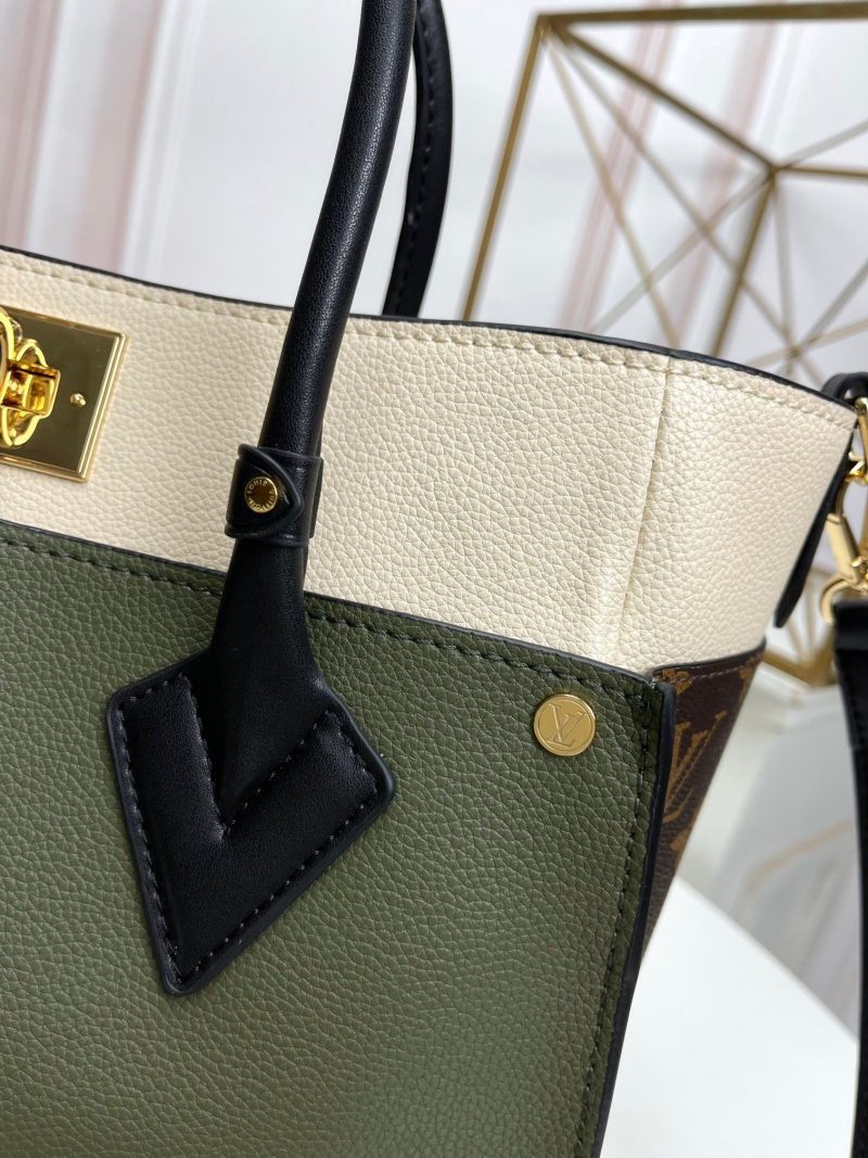 Louis Vuitton ON MY SIDE MM LAURELJOJOKKREPLICAS | High Quality Replica Watches & Bags