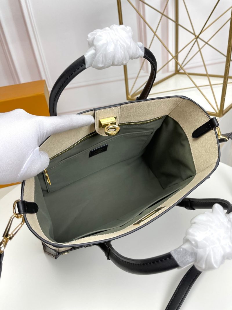 Louis Vuitton ON MY SIDE MM LAURELJOJOKKREPLICAS | High Quality Replica Watches & Bags