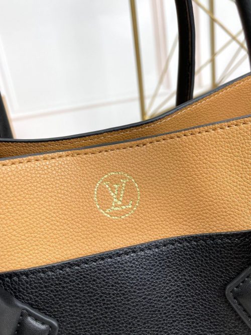 Louis Vuitton ON MY SIDE MM BLACKJOJOKKREPLICAS | High Quality Replica Watches & Bags