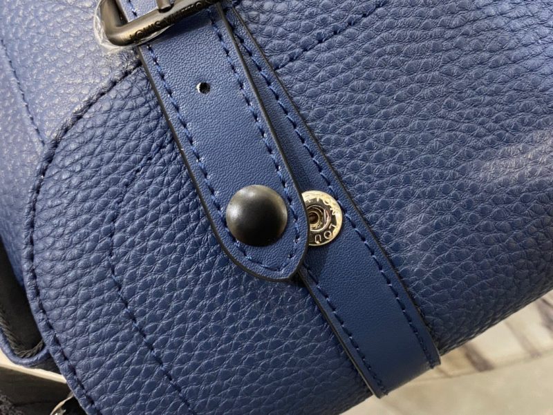 Louis Vuitton CHRISTOPHER MESSENGER BLUE MARINEJOJOKKREPLICAS | High Quality Replica Watches & Bags