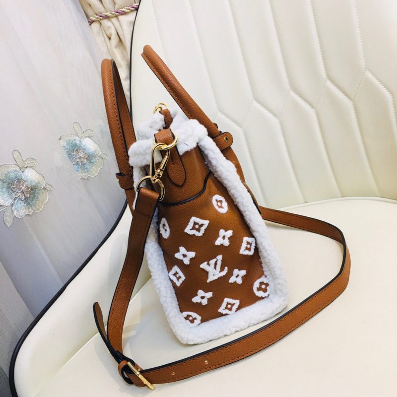 Louis Vuitton ON MY SIDE PM BROWNJOJOKKREPLICAS | High Quality Replica Watches & Bags