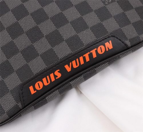 Louis Vuitton DAMIER COBALT RACE DISCOVERY BUMBAGJOJOKKREPLICAS | High Quality Replica Watches & Bags