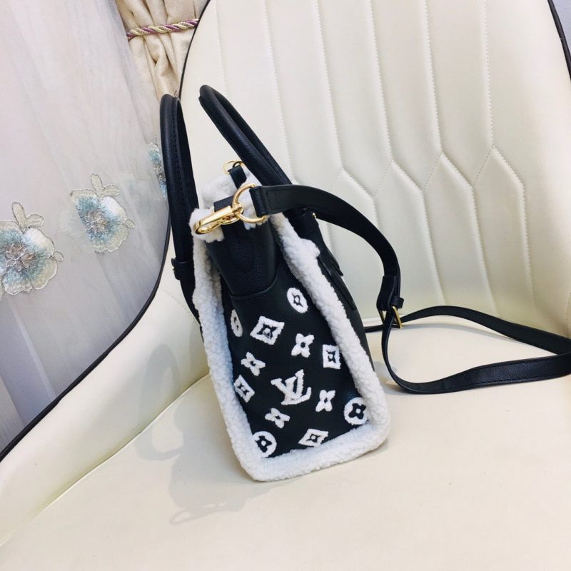 Louis Vuitton ON MY SIDE PM BLACKJOJOKKREPLICAS | High Quality Replica Watches & Bags