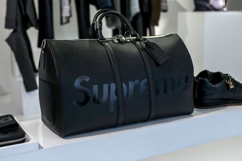 Louis Vuitton Duffle (SUPREME) LeatherJOJOKKREPLICAS | High Quality Replica Watches & Bags