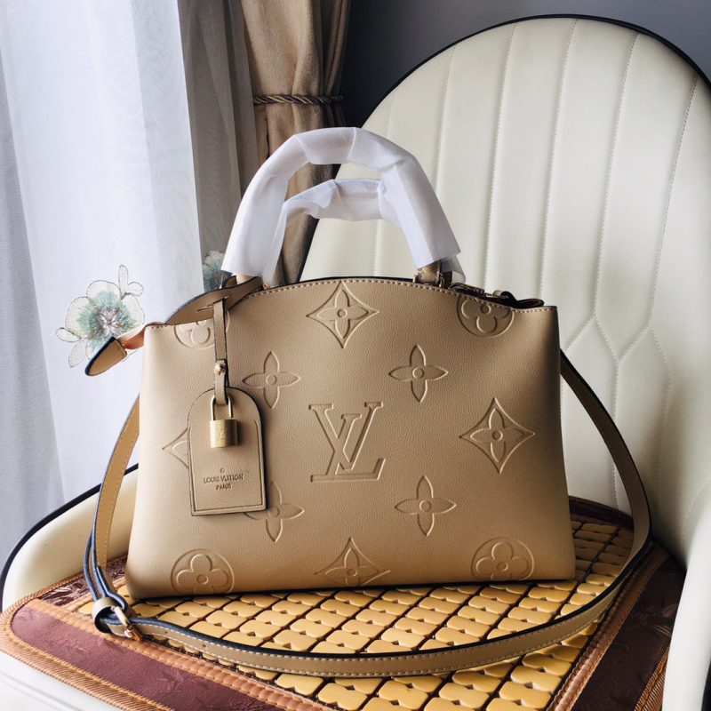 Louis Vuitton GRAND PALAIS TURTLEDOVEJOJOKKREPLICAS | High Quality Replica Watches & Bags