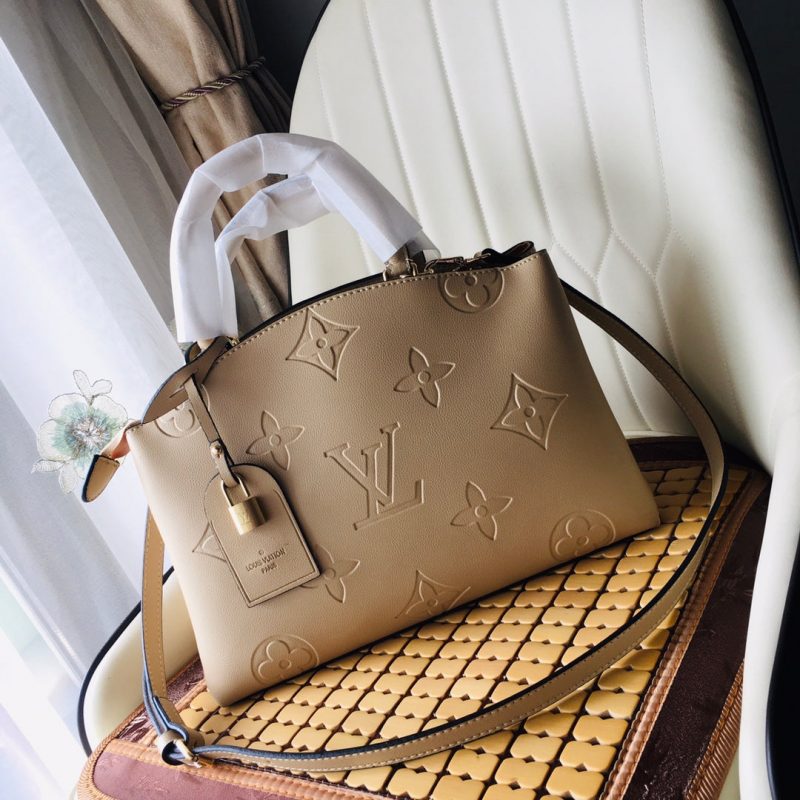 Louis Vuitton GRAND PALAIS TURTLEDOVEJOJOKKREPLICAS | High Quality Replica Watches & Bags