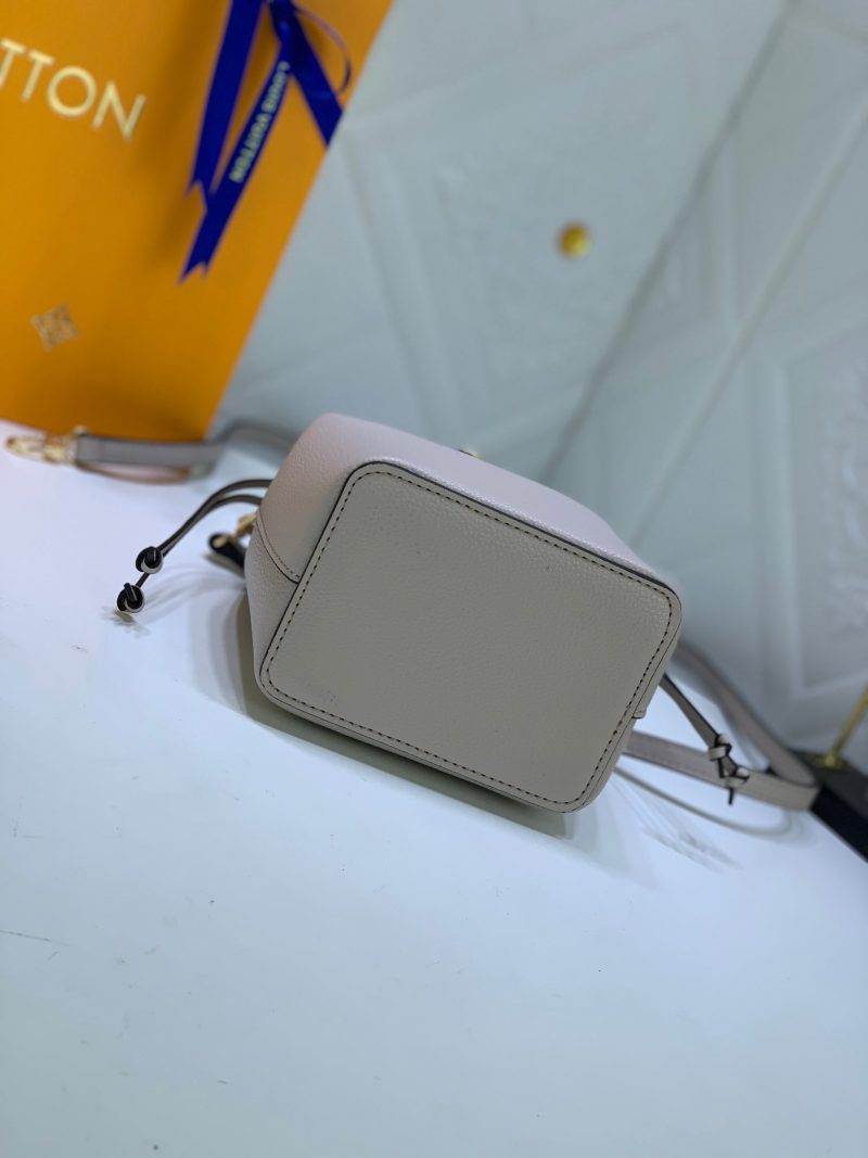 Louis Vuitton NANO LOCKME BUCKET GREIGEJOJOKKREPLICAS | High Quality Replica Watches & Bags